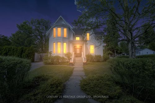 201 Bridge St W, Napanee, ON, K7R2E5 | Card Image
