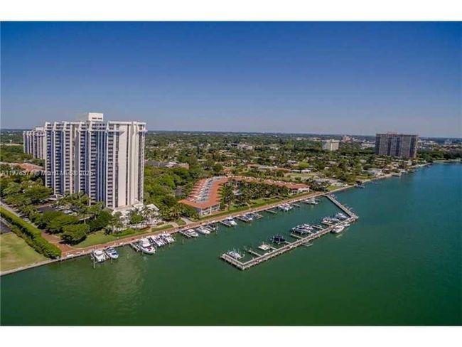 APT-2001 - 4000 Towerside Ter, Condo with 2 bedrooms, 2 bathrooms and null parking in Miami FL | Image 44