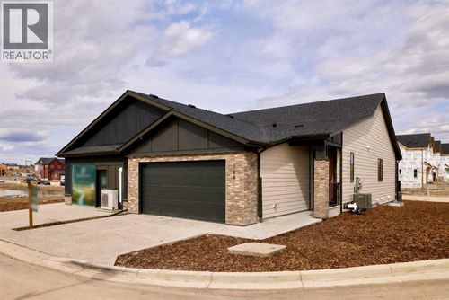 164 Juniper Ridge Crescent, Tsuut'ina, AB, T3T0G2 | Card Image