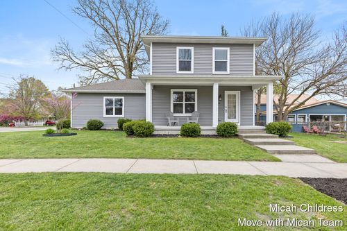40 W Maple, Cedar Springs, MI, 49319-5135 | Card Image
