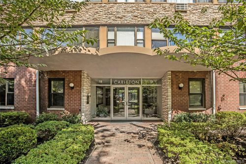 1c-15 Hill Park Ave, Great Neck, NY, 11021-3707 | Card Image