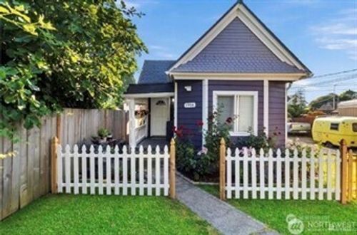 1916 Martin Luther King Jr Way, Tacoma, WA, 98405-3834 | Card Image