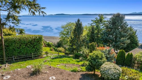 3253 Perkins Ln W, Seattle, WA, 98199-2444 | Card Image