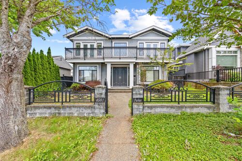 4581 Parker St, Burnaby, BC, V5C3E1 | Card Image