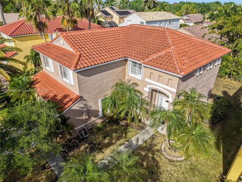 323 Sw 190th Ter, Pembroke Pines, FL, 33029-5444 | Card Image