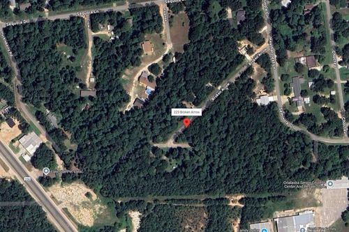 223 Broken Arrow, Onalaska, TX, 77360-6762 | Card Image