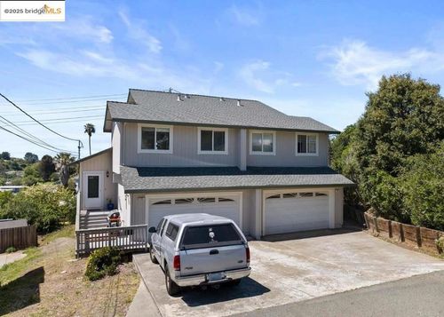 13 Aspen Ct, Vallejo, CA, 94591-8001 | Card Image