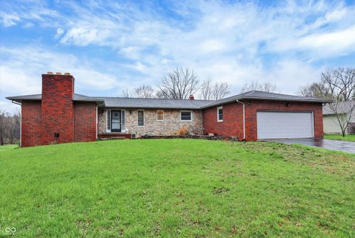 1609 Greenacres Dr, Kokomo, IN, 46901-9548 | Card Image