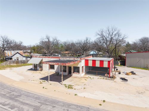 409 N Texas St, De Leon, TX, 76444-1515 | Card Image