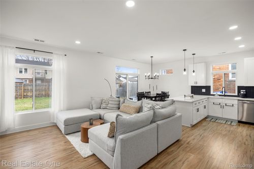 1705 E Meyers Ave, Hazel Park, MI, 48030-2119 | Card Image