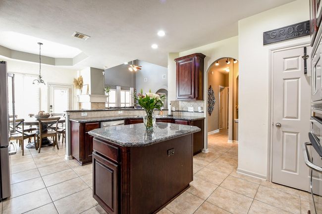 8423 Glenn Leigh Dr, House other with 5 bedrooms, 4 bathrooms and 2 parking in Spring TX | Image 12