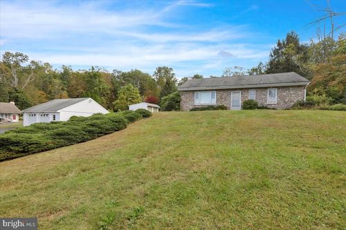 3769 Geryville Pike, Green Lane, PA, 18054-2119 | Card Image