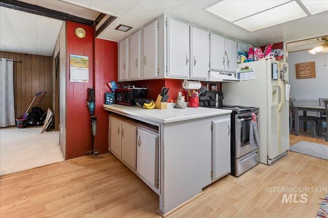 428 N 1 St St E, House other with 3 bedrooms, 2 bathrooms and null parking in Paul ID | Image 13