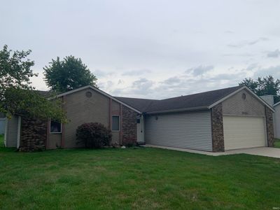 2424 Cloverfield Court, House other with 3 bedrooms, 2 bathrooms and null parking in Fort Wayne IN | Image 3