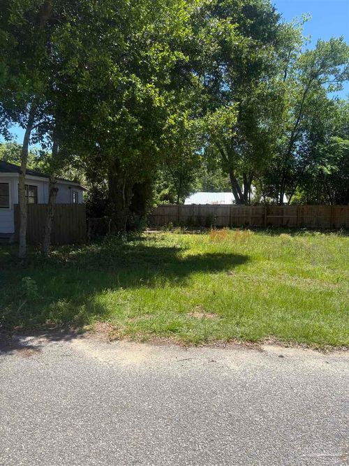708 N Wentworth St, Pensacola, FL, 32505 | Card Image