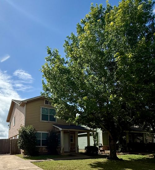 13528 Briarcreek Loop, Manor, TX, 78653-4666 | Card Image