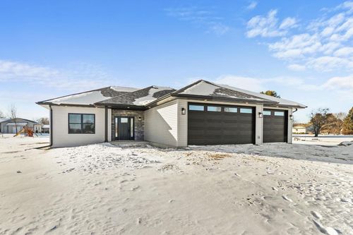 752 Erik Street, Spring Green, WI, 53588 | Card Image