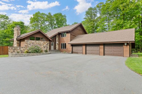 226 Hemlock Heights Rd, Dubois, PA, 15801-5130 | Card Image