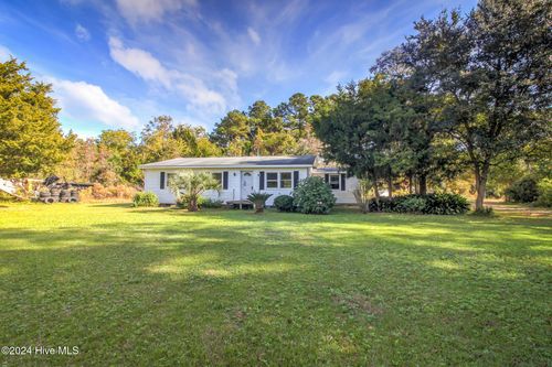 165 Polly Hill Rd, Marshallberg, NC, 28553-9704 | Card Image