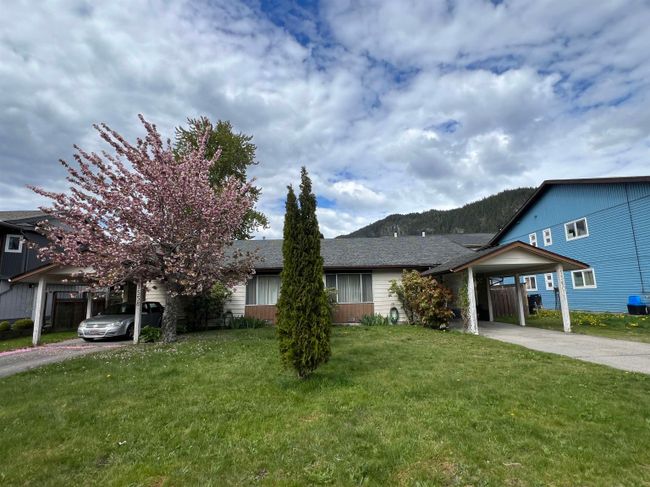 1558 Eagle Run Drive, House other with 6 bedrooms, 1 bathrooms and 1 parking in Squamish BC | Image 2