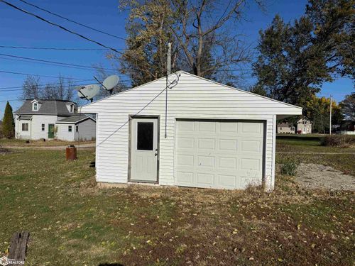 104 Park St, Garwin, IA, 50632-9709 | Card Image