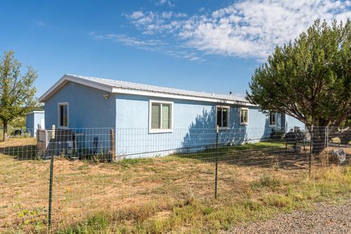 4 Wolf Ln, Sandia Park, NM, 87047-9458 | Card Image