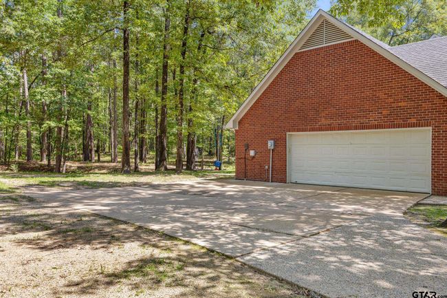 18076 Deer Trl, House other with 4 bedrooms, 5 bathrooms and null parking in Flint TX | Image 35