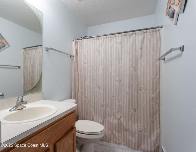Bathroom 2 | Image 18