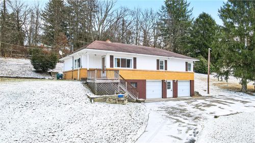 126 Bakers Ln, Apollo, PA, 15613-1900 | Card Image