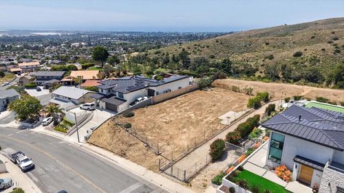 619 Skyline Rd, Ventura, CA, 93003-1142 | Card Image