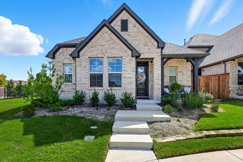 2702 Geranium Ln, Garland, TX, 75042-4053 | Card Image