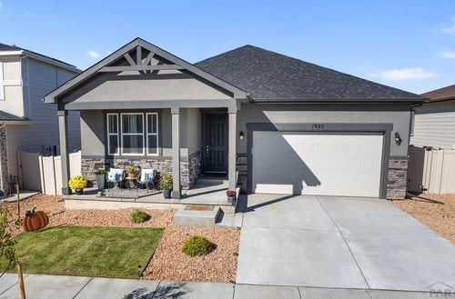 1925 Manassa St, Pueblo, CO, 81001-1138 | Card Image