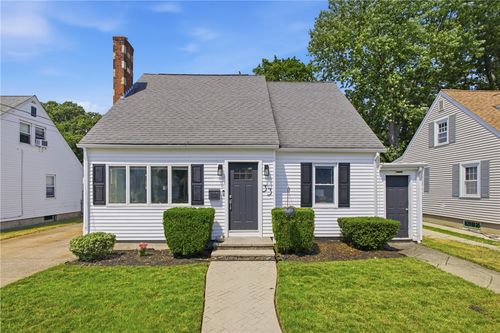 33 Sunset Ter, Cranston, RI, 02905-1026 | Card Image