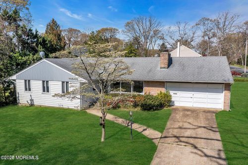 1 Wilson Ave, Oakhurst, NJ, 07755-1720 | Card Image