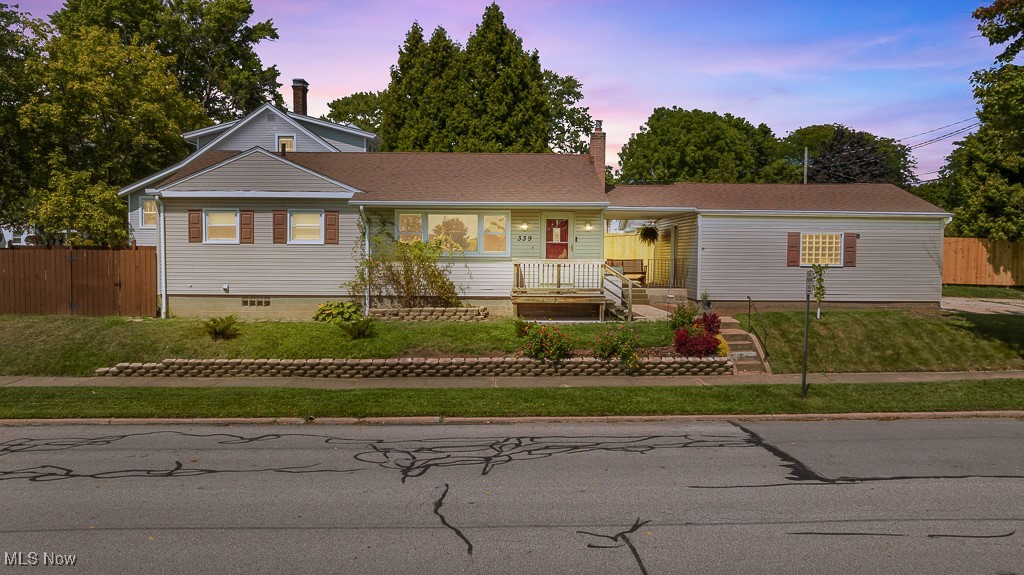 Woodsdale Ave, Akron, OH 44301