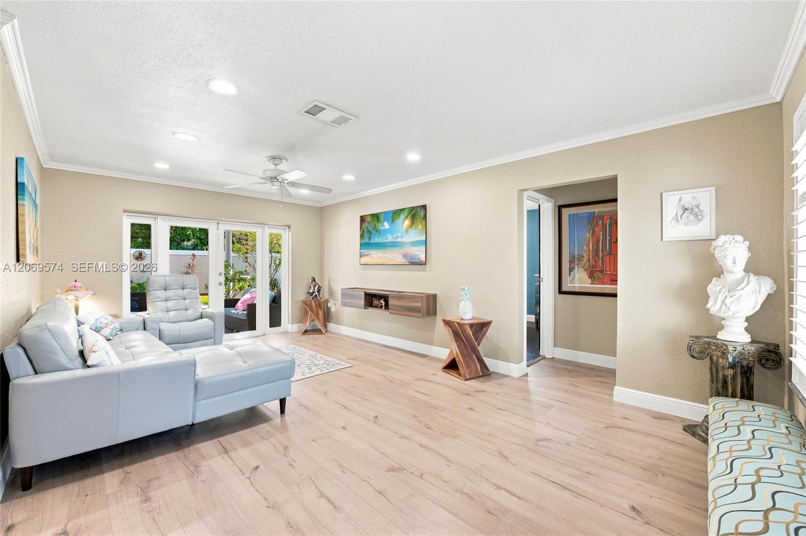 Residential in Sunrise 3