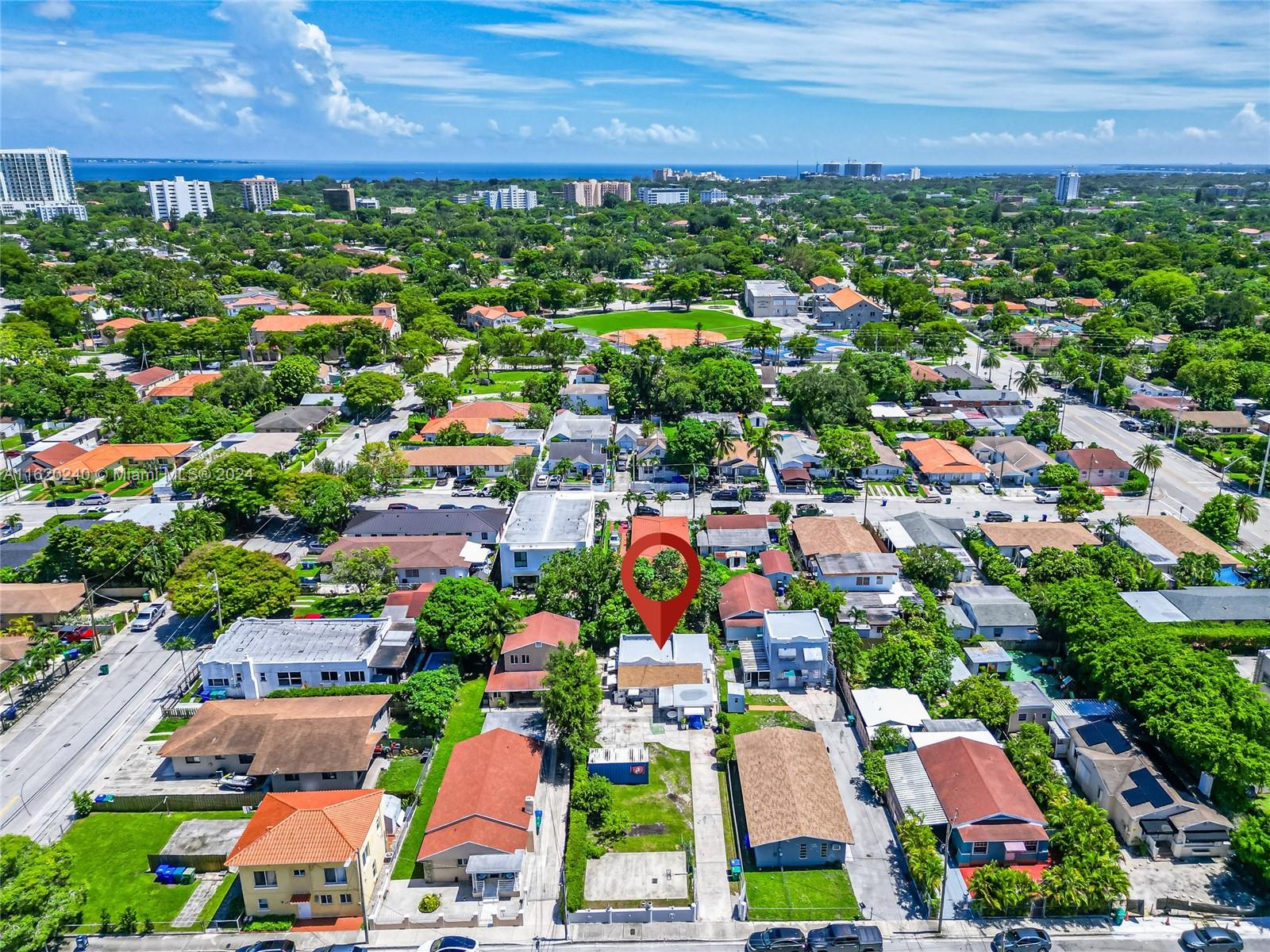 11th St, Miami, FL 33129