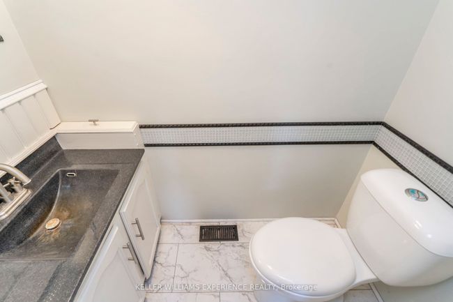 7078 County Rd, House other with 6 bedrooms, 3 bathrooms and 15 parking in Utopia ON | Image 18