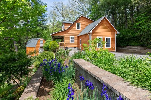 22 Otter Ln, Candler, NC, 28715-8201 | Card Image