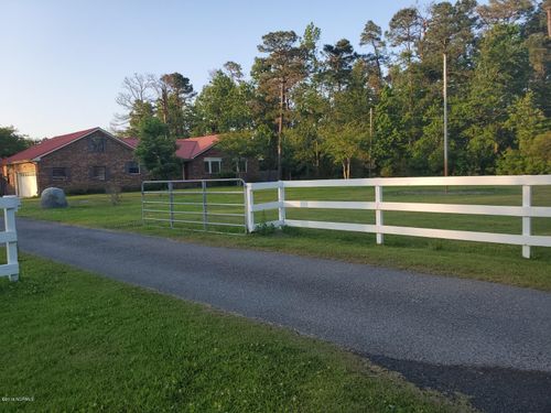 5919 Sidbury Rd, Castle Hayne, NC, 28429-7328 | Card Image