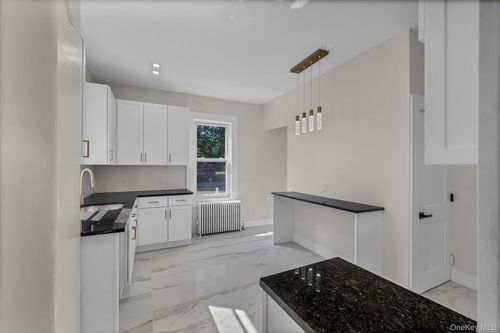 2819 State Route 207, Campbell Hall, NY, 10916-2725 | Card Image