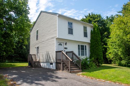 3 Diamond Ct, Lewiston, ME, 04240-5511 | Card Image