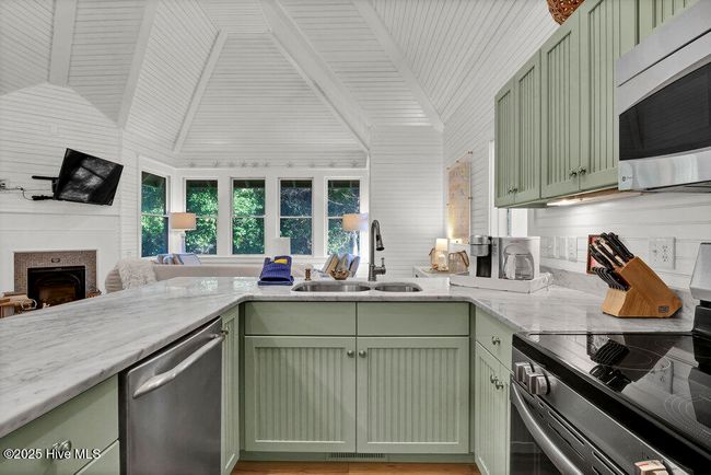 1 Keepers Lndg, House other with 3 bedrooms, 3 bathrooms and 1 parking in Bald Head Island NC | Image 8