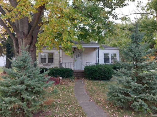 701 S Davis St, Brookston, IN, 47923-8306 | Card Image