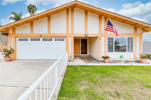 443 Garey Dr, Vista, CA, 92084-3107 | Card Image