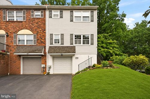 523 Coventry Ln, WEST CHESTER, PA, 19382-7562 | Card Image