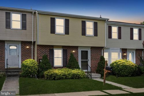 127 E Orange Ct, BALTIMORE, MD, 21234-8015 | Card Image