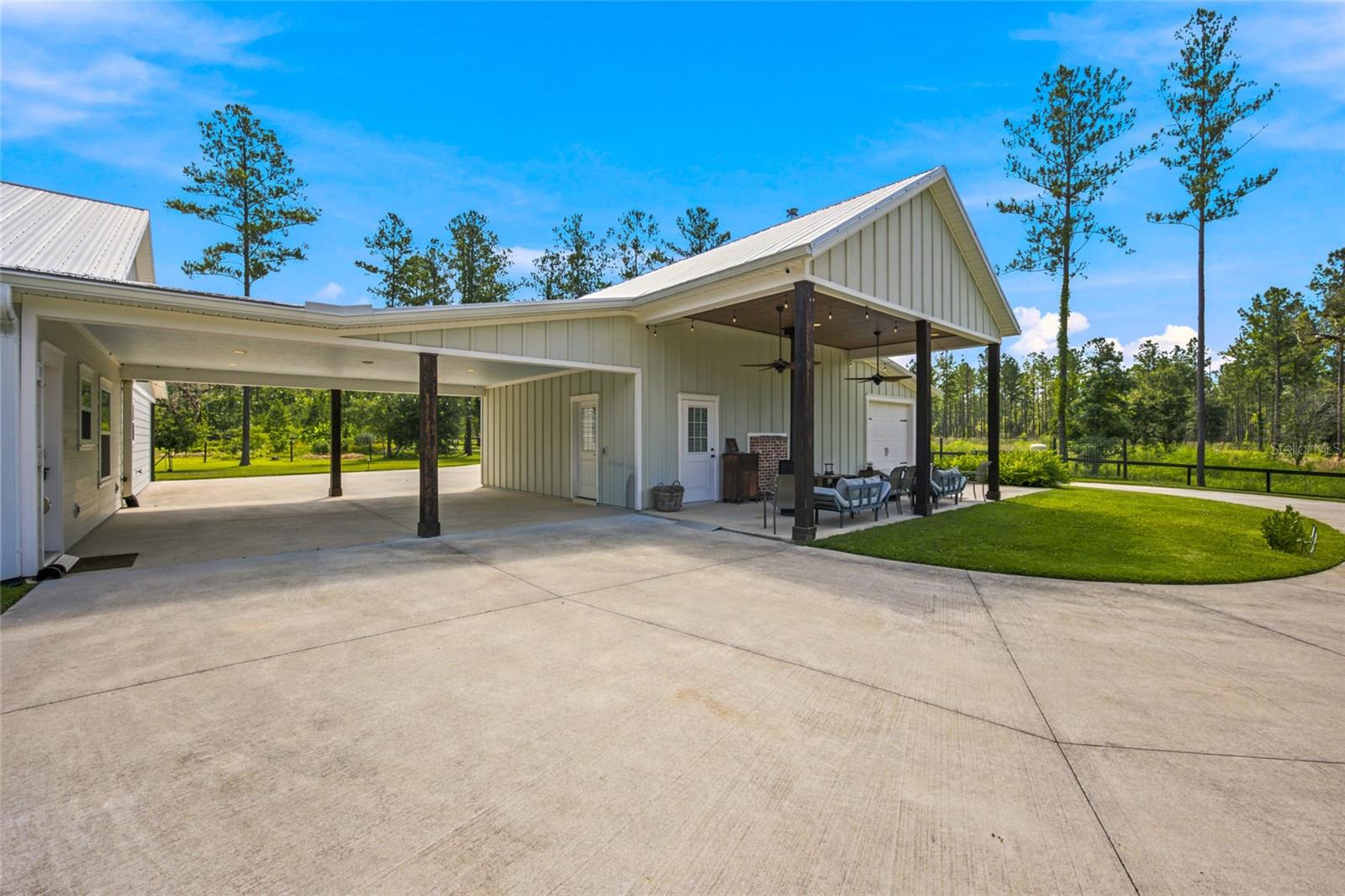 Residential in SILVER SPRINGS 5