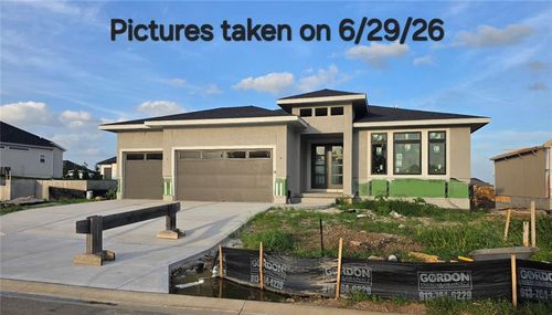 11235 S Gleason Rd, Olathe, KS, 66061 | Card Image