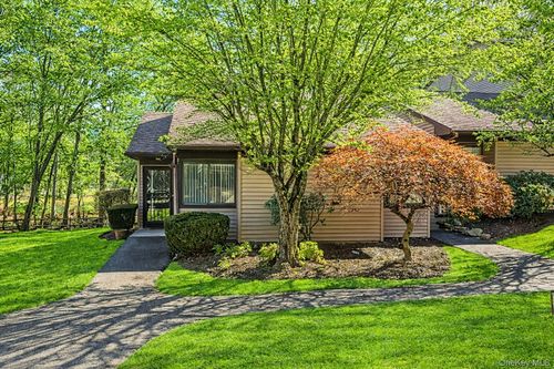 a-68A Independence Ct, Yorktown Heights, NY, 10598-1629 | Card Image